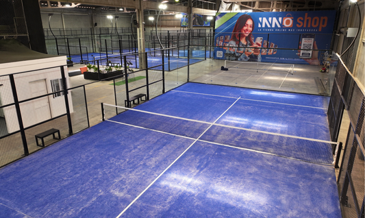 Somos un complejo de 3 canchas profesionales de Padel y 1 de Pickleball